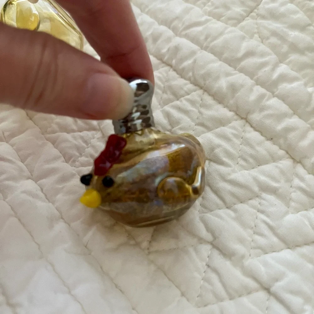 Lampwork Chicken Translucent Salt and Pepper Shakers by Glass Act Artisans - Picture 5 of 9